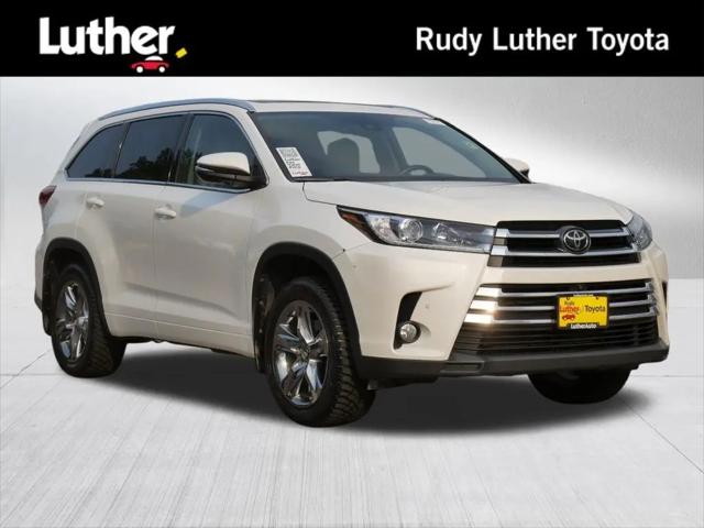 2017 Toyota Highlander Limited Platinum for sale in Minneapolis, MN