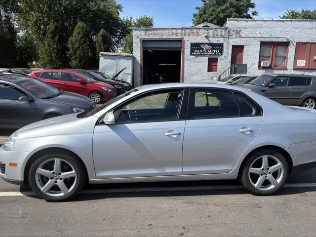 2010 Volkswagen Jetta SE for sale in East Hartford, CT