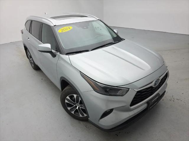 2024 Toyota Highlander Hybrid XLE for sale in Central Square, NY