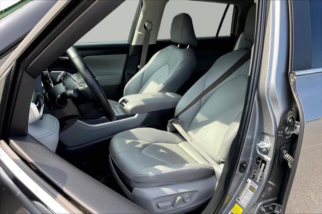Certified Used 2025 Heavy Metal Toyota XLE image 42