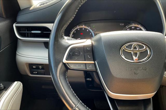 Certified Used 2025 Heavy Metal Toyota XLE image 58
