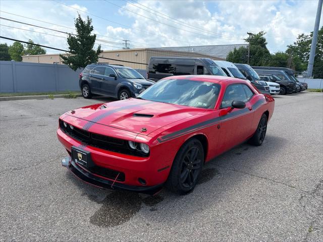 2019 Dodge Challenger SXT AWD for sale in Farmington Hills, MI
