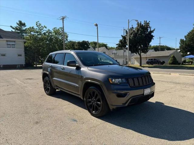 2020 Jeep Grand Cherokee Altitude 4x4 for sale in Milwaukee, WI