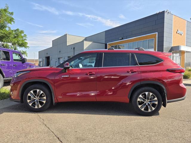2021 Toyota Highlander Hybrid XLE