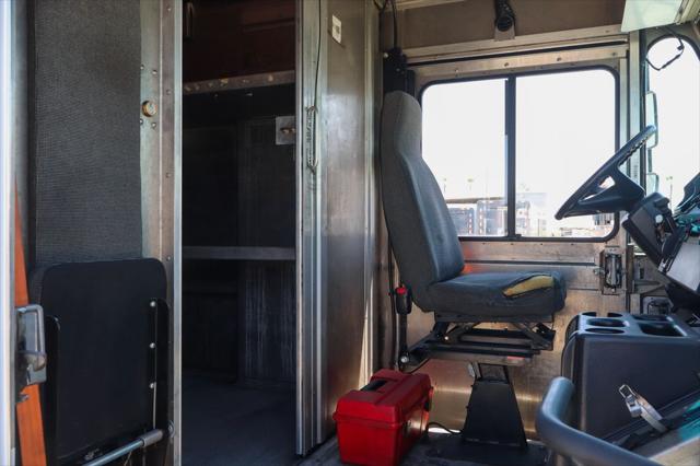 2021 Freightliner MT45G Walk-in Van