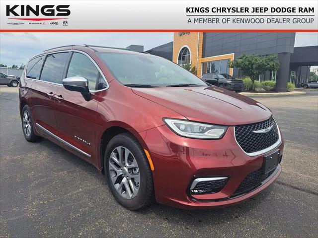 2023 Chrysler Pacifica Hybrid Pinnacle for sale near Cincinnati, OH