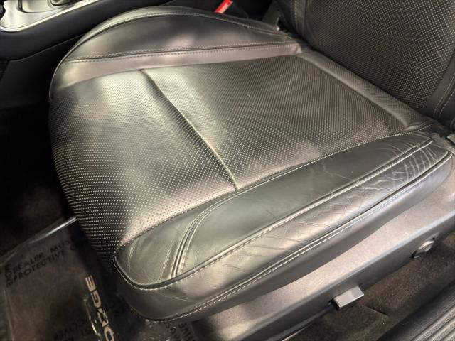 2015 Dodge Challenger SXT Plus or R/T