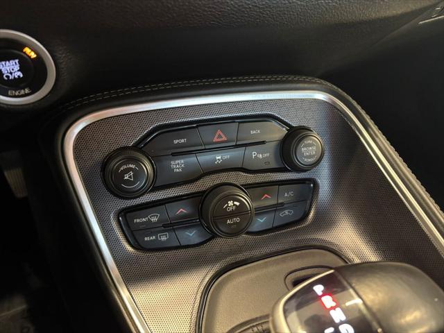 2015 Dodge Challenger SXT Plus or R/T