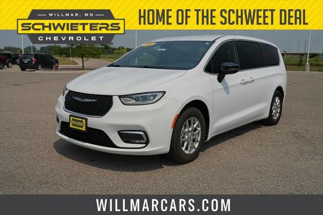 2026 Chrysler Pacifica Select for sale in Willmar, MN