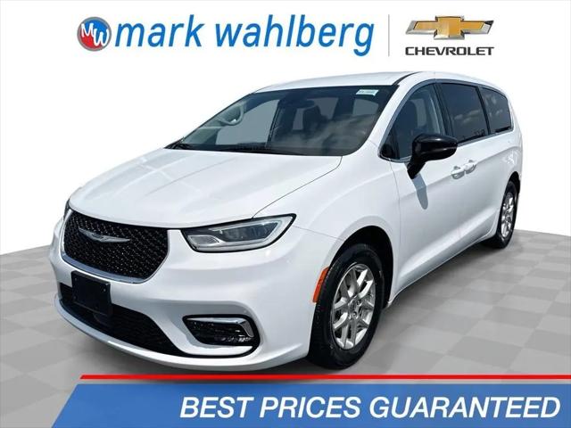 2024 Chrysler Pacifica Touring L for sale near Columbus, OH