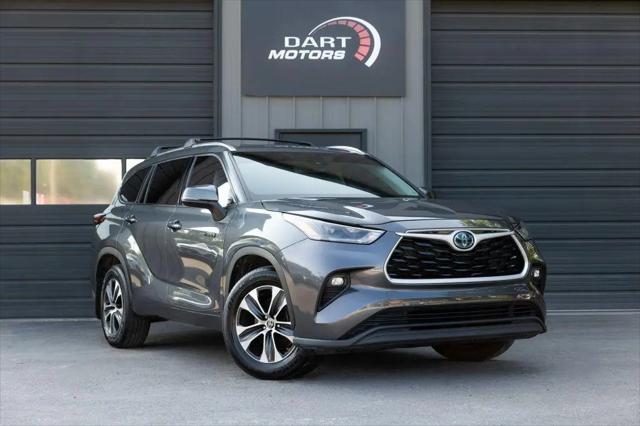 2021 Toyota Highlander Hybrid XLE for sale in Mchenry, IL