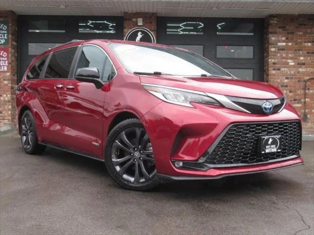 2021 Toyota Sienna XSE for sale in Avon, NY