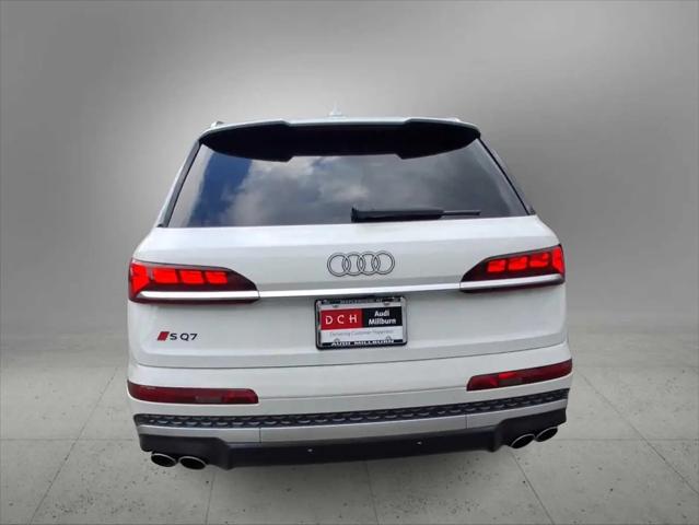 2026 Audi SQ7 Prestige TFSI quattro tiptronic