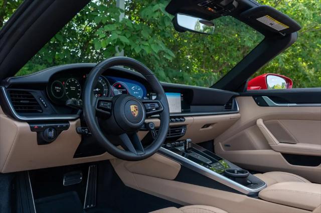 2022 Porsche 911 Carrera 4S Cabriolet