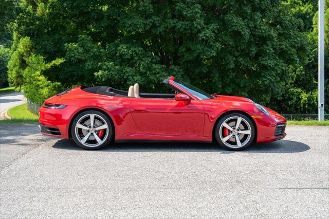 2022 Porsche 911 Carrera 4S Cabriolet