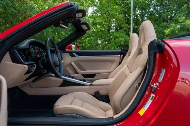 2022 Porsche 911 Carrera 4S Cabriolet