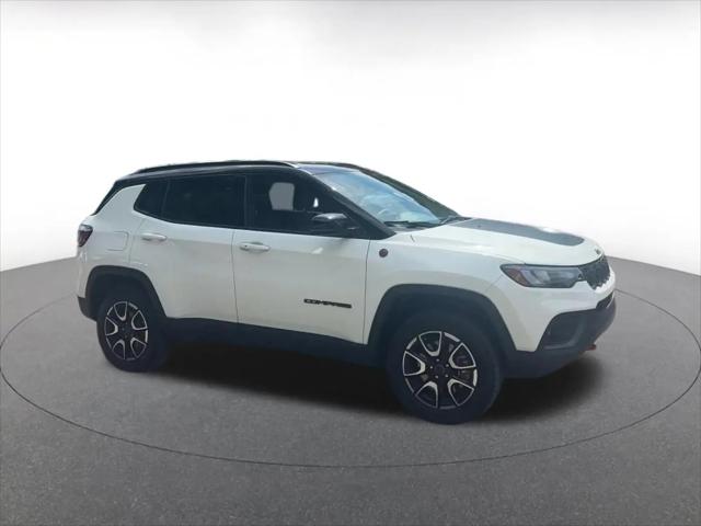 2025 Jeep Compass Trailhawk 4x4