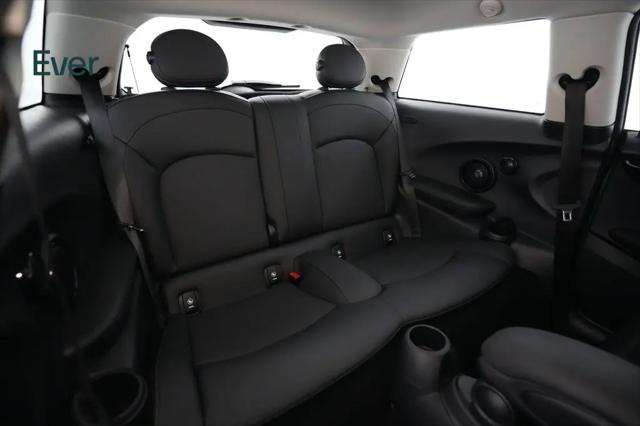 2024 MINI SE Hardtop Cooper