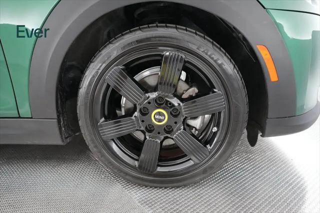 2024 MINI SE Hardtop Cooper