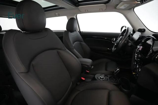 2024 MINI SE Hardtop Cooper