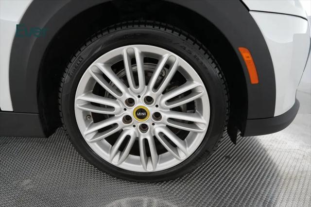 2024 MINI SE Hardtop Cooper