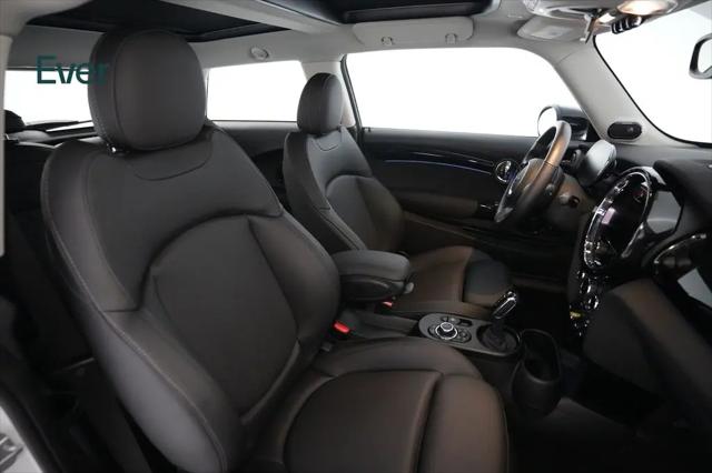 2024 MINI SE Hardtop Cooper