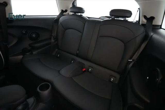 2024 MINI SE Hardtop Cooper