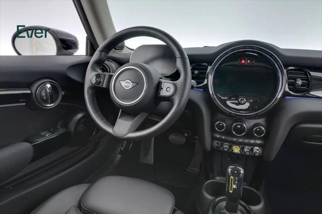 2024 MINI SE Hardtop Cooper