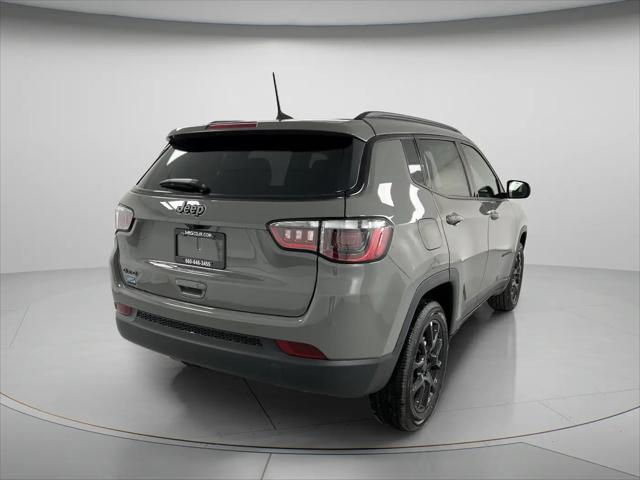 2026 Jeep Compass Latitude Altitude