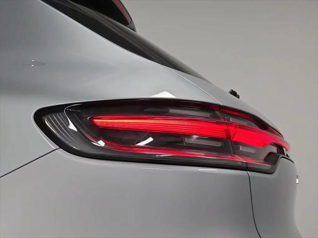 2025 Porsche Macan S