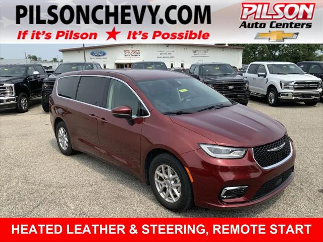 2023 Chrysler Pacifica Touring L for sale in Clinton, IN
