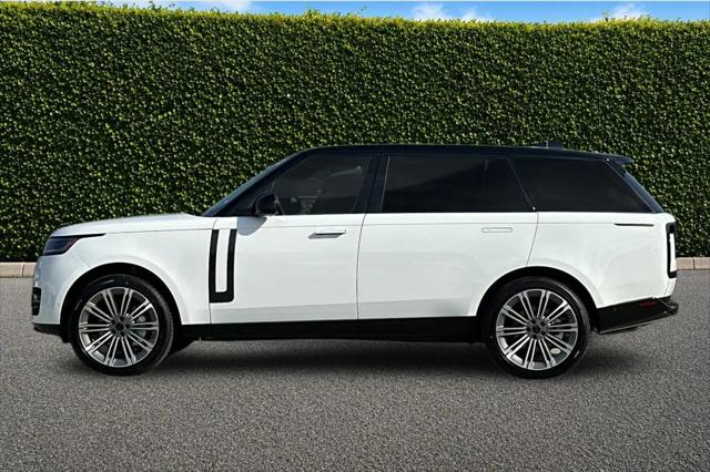 2026 Land Rover Range Rover P530 SE 7 Seat