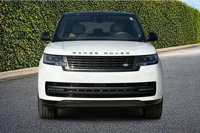 2026 Land Rover Range Rover P530 SE 7 Seat