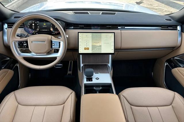 2026 Land Rover Range Rover P530 SE 7 Seat