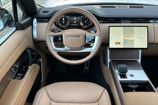 2026 Land Rover Range Rover P530 SE 7 Seat