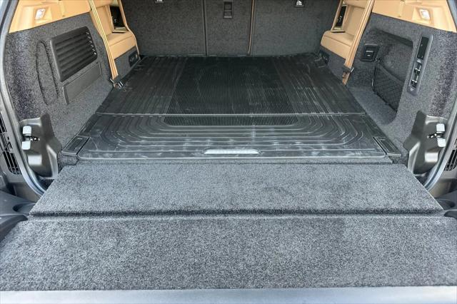 2026 Land Rover Range Rover P530 SE 7 Seat