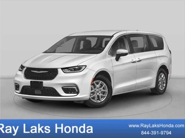 2024 Chrysler Pacifica Touring L for sale in Orchard Park, NY