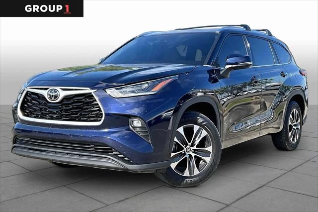 2021 Toyota Highlander XLE for sale in Houston, TX