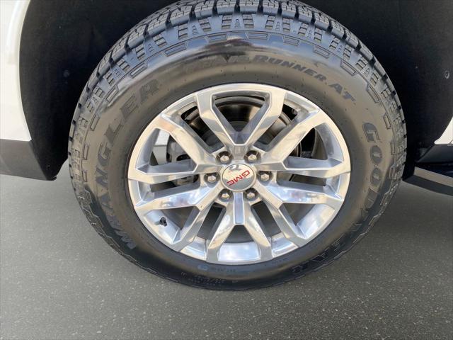 2022 GMC Yukon 4WD SLT