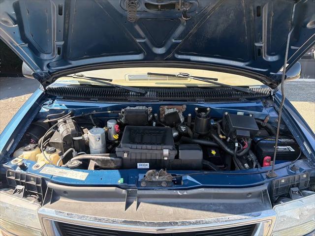 2003 GMC Safari SLE for sale in Everett, WA