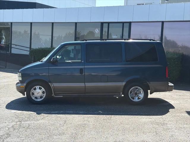 2003 GMC Safari SLE