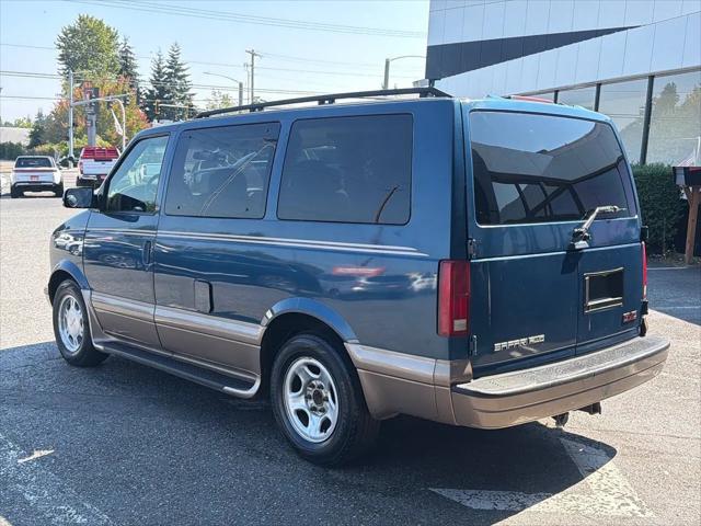 2003 GMC Safari SLE