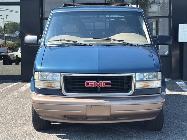 2003 GMC Safari SLE