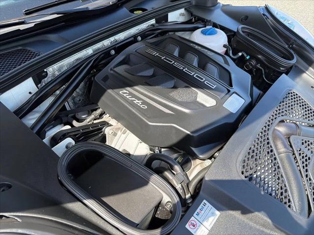 2016 Porsche Macan Turbo