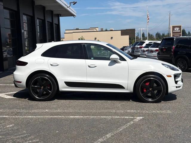 2016 Porsche Macan Turbo