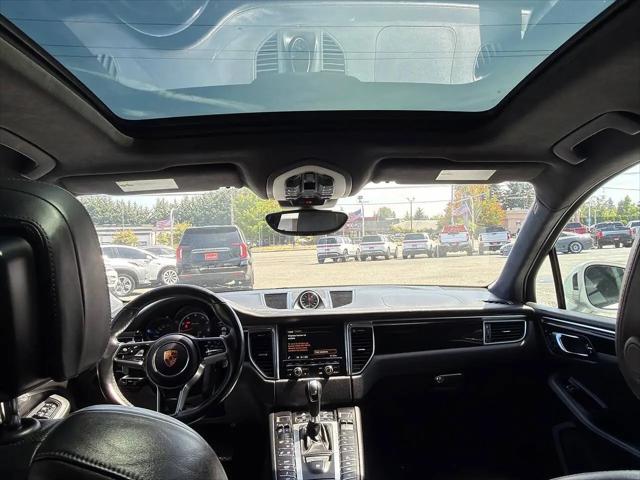 2016 Porsche Macan Turbo