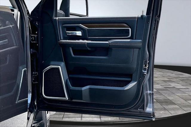 2024 Ram 3500 Laramie Mega Cab 4x4 64 Box