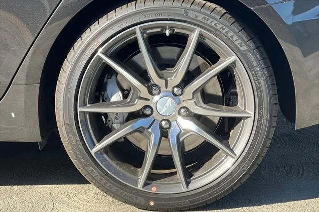 2026 Genesis G70 2.5T RWD