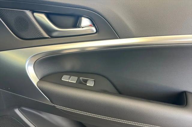 2026 Genesis G70 2.5T RWD