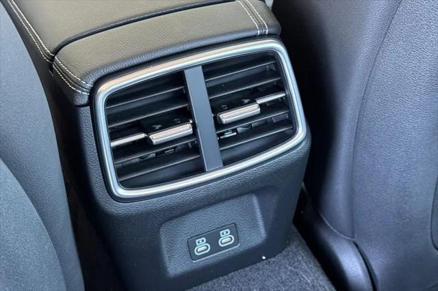2026 Genesis G70 2.5T RWD